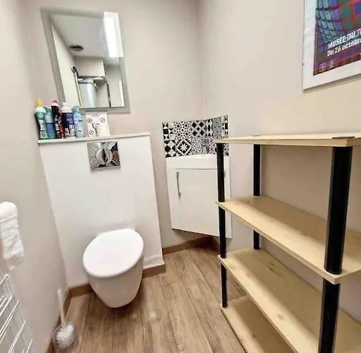 Апартаменты A 100m De La *